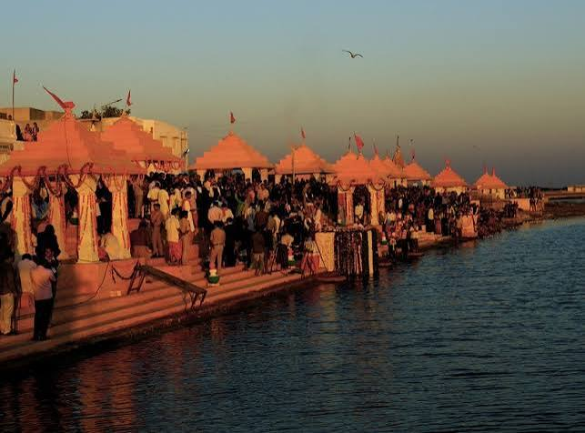 Triveni Ghat - Places to Visit in Rishikesh - Gola Holidays - Slide 4